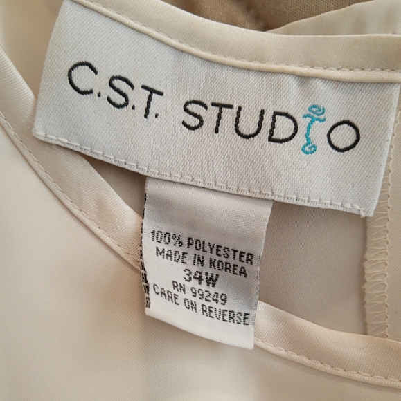 C.S.T Studio Cream Short Sleeve Blouse - Picture 3 of 3